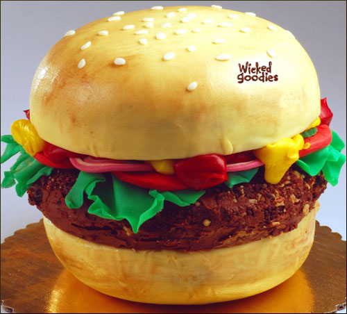 Hamburger-Cake-by-Wicked-Goodies.jpg